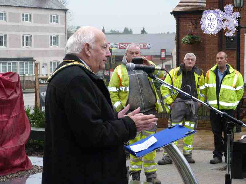 26-207 Wigston Town Centre re-opening and unveiling of the Jubilee Plaque Dec 2014