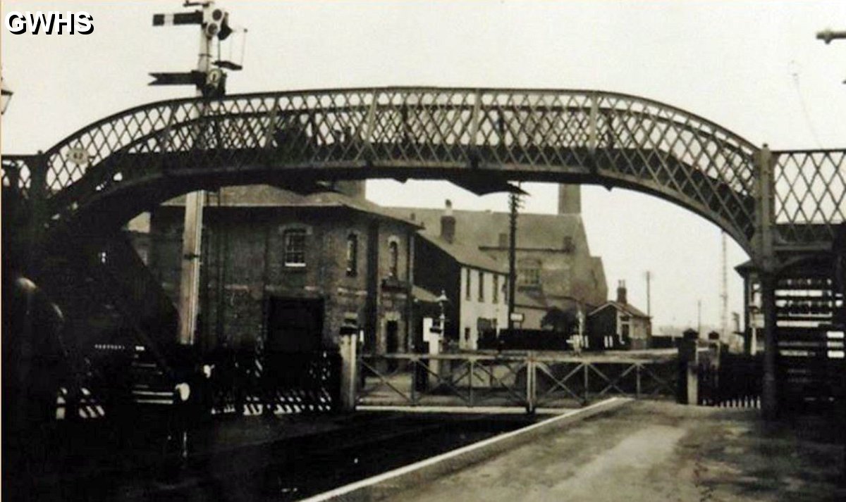 34-400 South Wigston Station 1960's