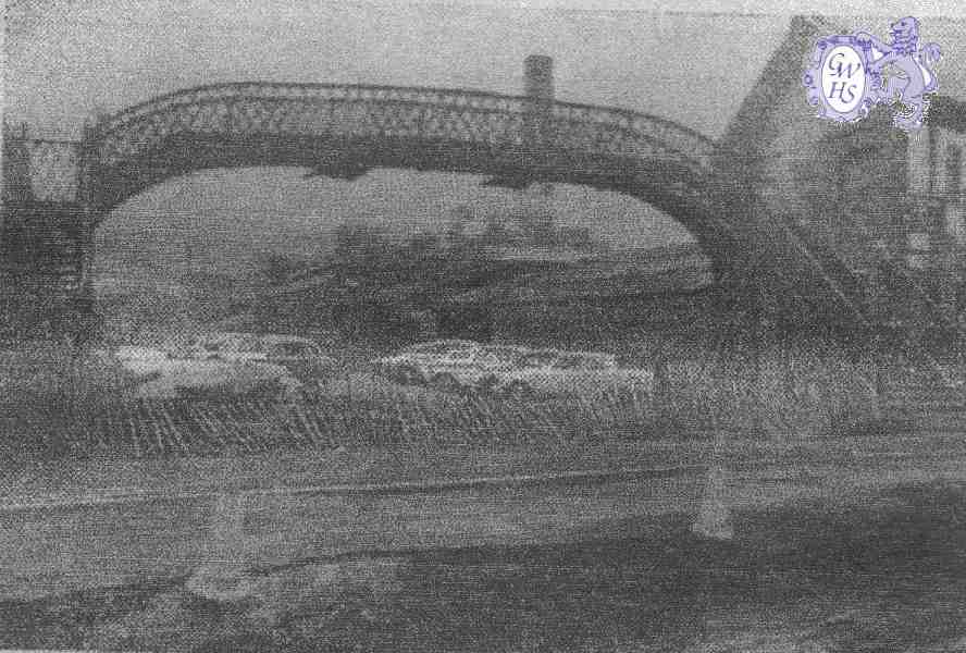 22-465 Demolition of the passenger footbridge at South Wigston Railway station 1967 