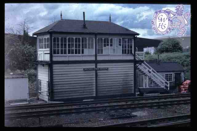 26-020 Signal Box Wigston South