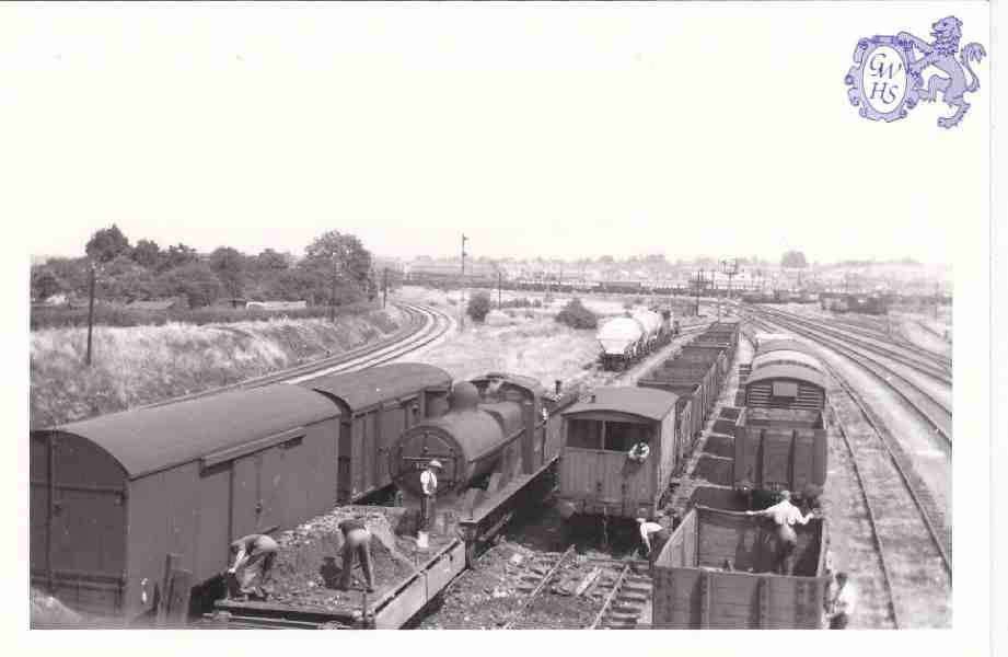 7-135 Freight movements at Wigston Junction sidings