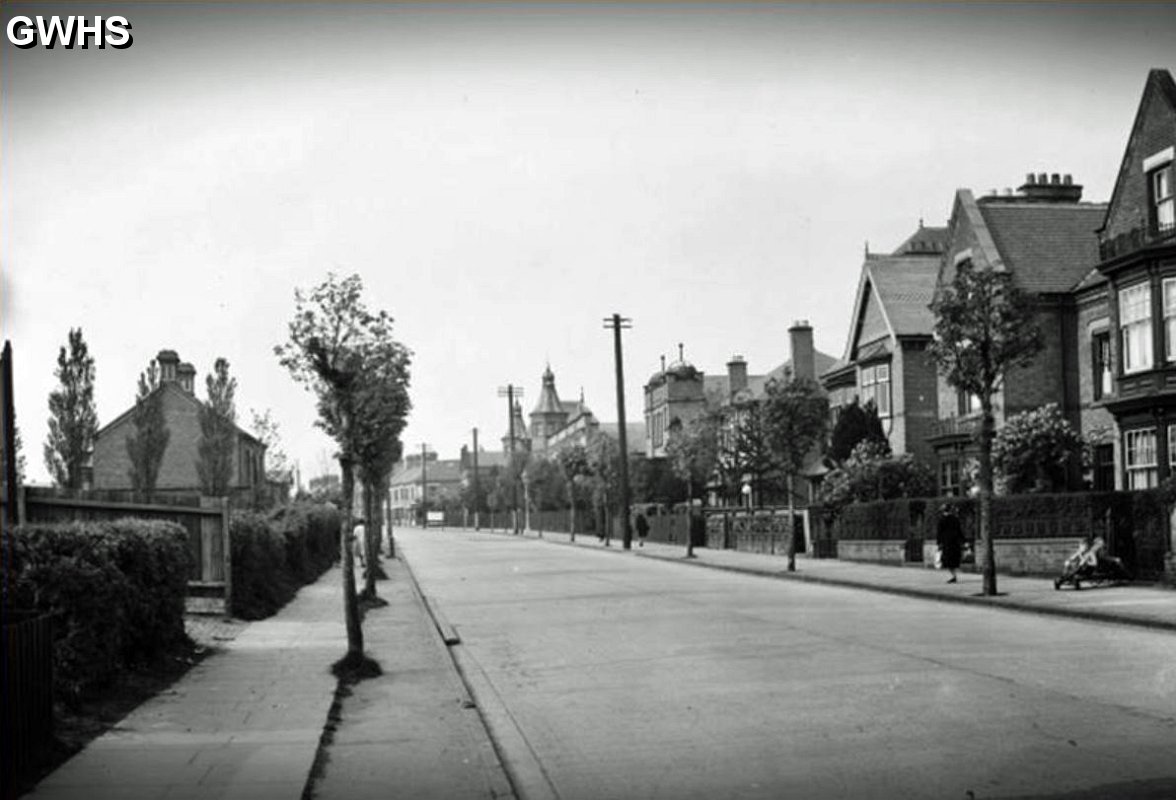 32-378 Saffron Road, South Wigston ~ Postcard from 1939