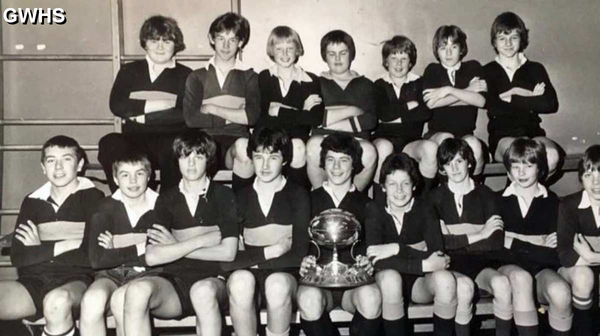 33-305 South Wigston high school rugby team 1978