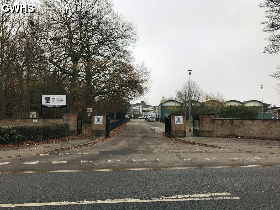 34-335 Entrance to Wigston Academy Station Road Wigston Magna 2018