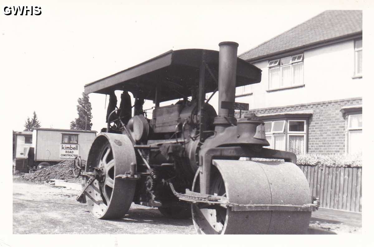 32-573 Steam Roller South Wigston