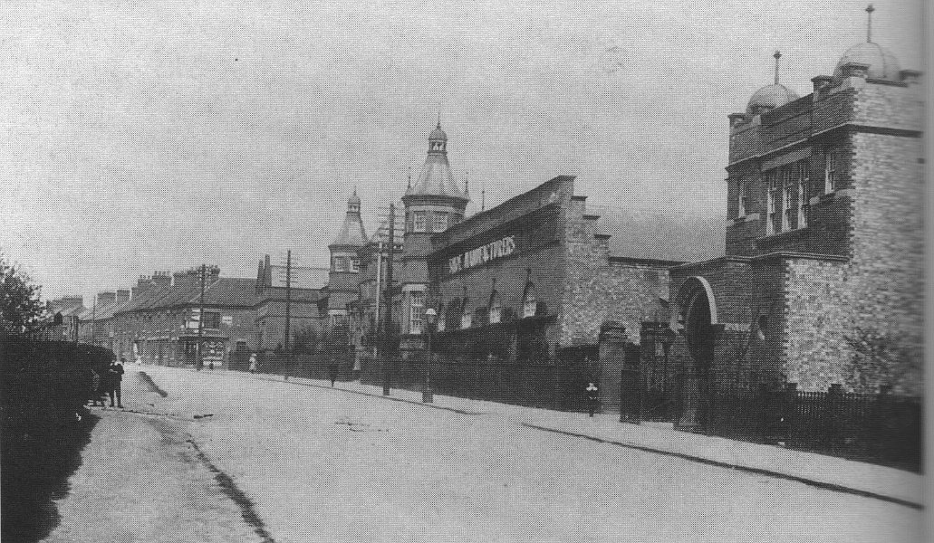 22-106 Saffron Road circa 1920 with Toon & Black's shoe factory on th right