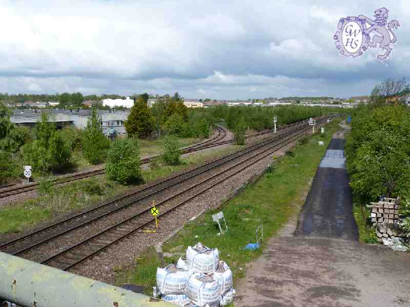 19-410 Railway line taken on site of old Wigston Station looking north  2012