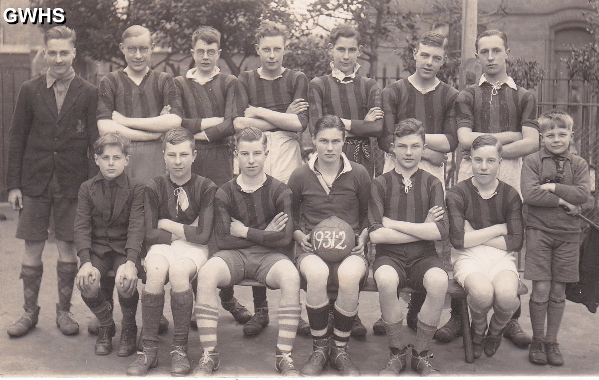 30-440 Unknown Football Team