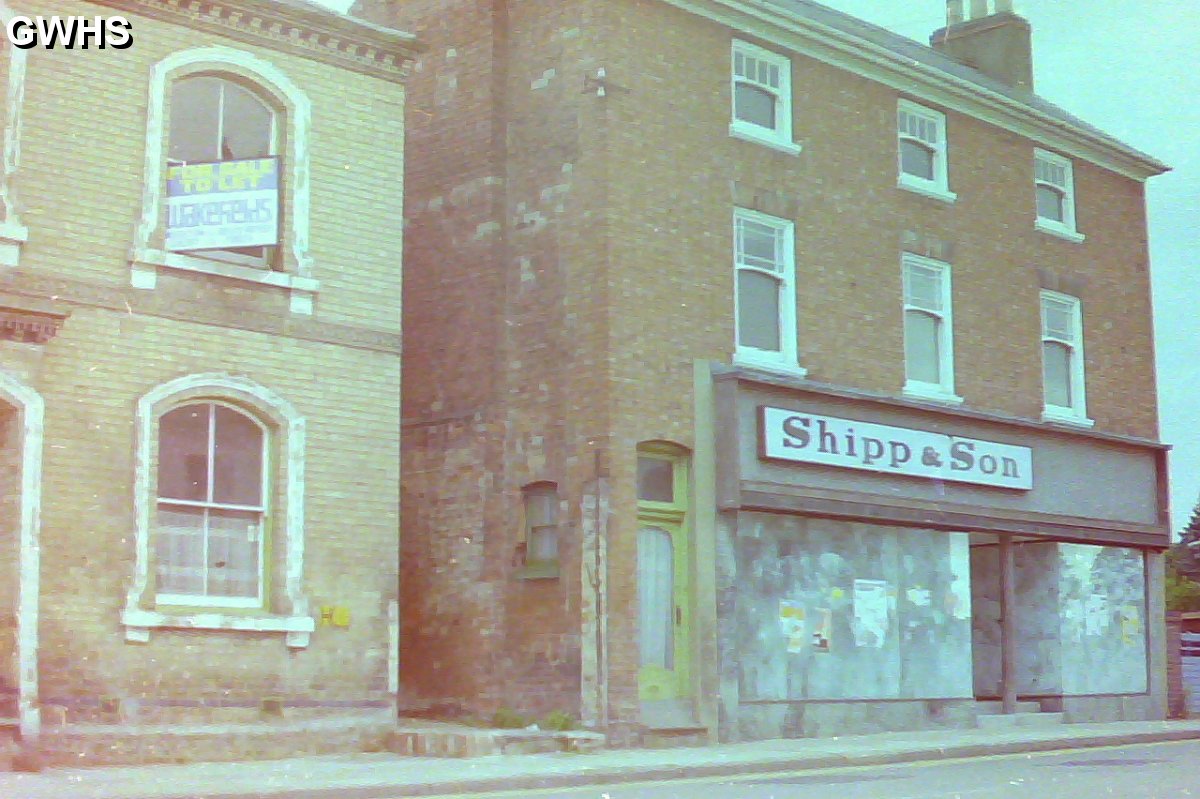 43-391 Shipp & Son shop before demolition  Bell Street Wigston Magna