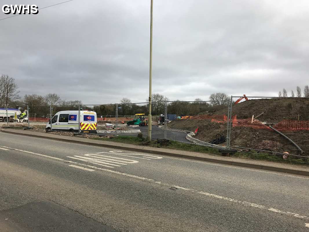 35-550 Building the new round about on Welford Road by Kilby Bridge Mar 2020