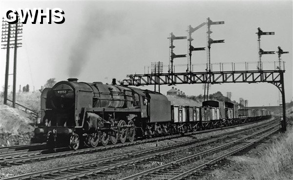 39-099 9F 2-10-0 No 92052 Wigston Junction 1961