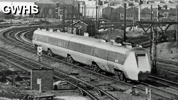 39-152 APT on the sharp curve at Wigston North Junction 1961
