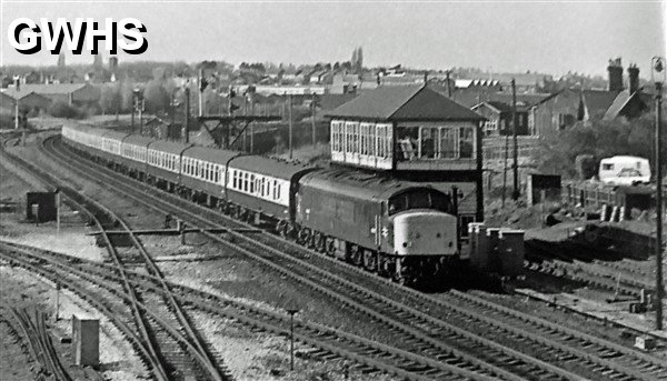 39-154 Peak class CoCo at Wigston South Junction 1983