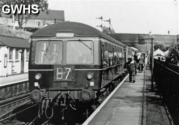 39-155 DMU at Wigston Glen Parva station 1959