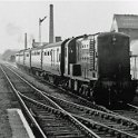 39-149 Diesel Electric BoBo No 10800 nearing Wigston South station in 1957