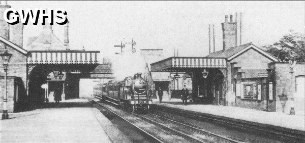 22-120a Wigston Magna Station circa 1921