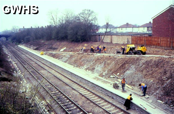 28-029 Construction of south Wigston station - January 1986  (J.BurfordJDS Collection)