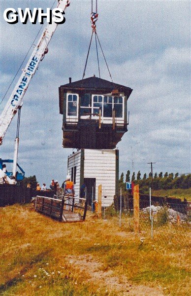 33-191 Kilby Bridge Signal Box being dismantled