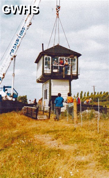 33-192 Kilby Bridge Signal Box being dismantled