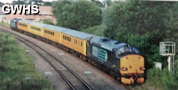 39-186 Class 37602 and 37 609 with Network Rail inspection train on the South Curve at Wigston 2016