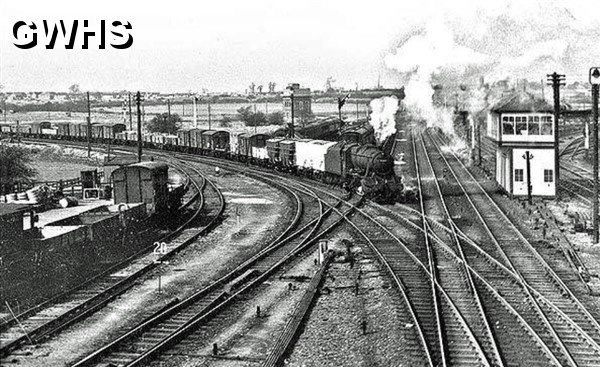 34-193 Wigston Magna railway looking north from Spion Kop Bridge