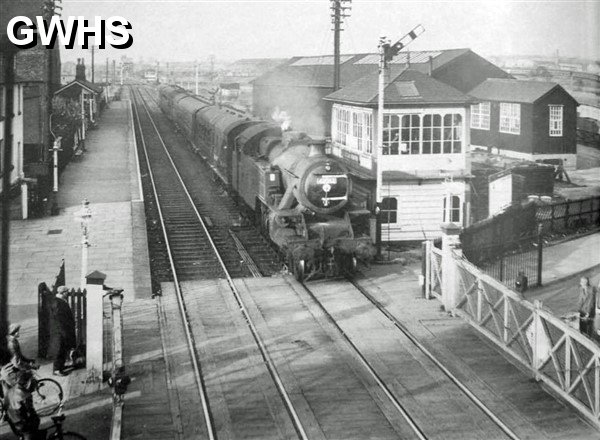 35-497a South Wigston Station c 1950
