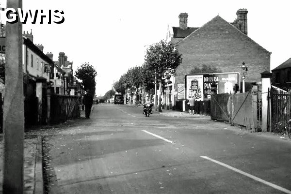 35-678a Level Crossing on Blaby Road South Wigston 1961