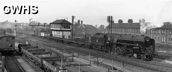 7-125a Midland line Wigston Magna with Midland Cottages in the background