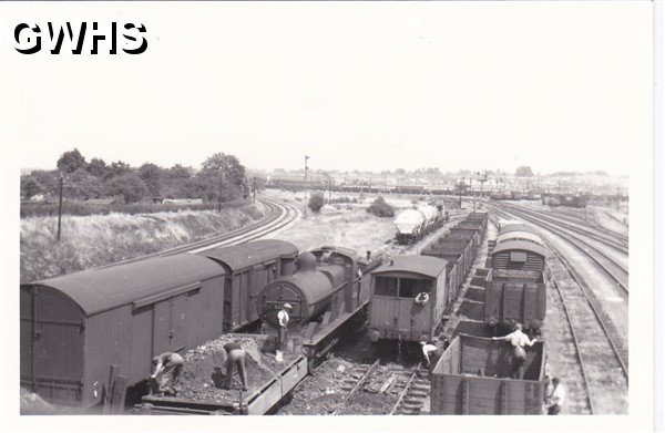 7-135 Freight movements at Wigston Junction sidings