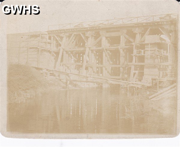 7-62 Crow Mills Bridge South Wigston 1900's (replacing wooden bridge with brick structure)