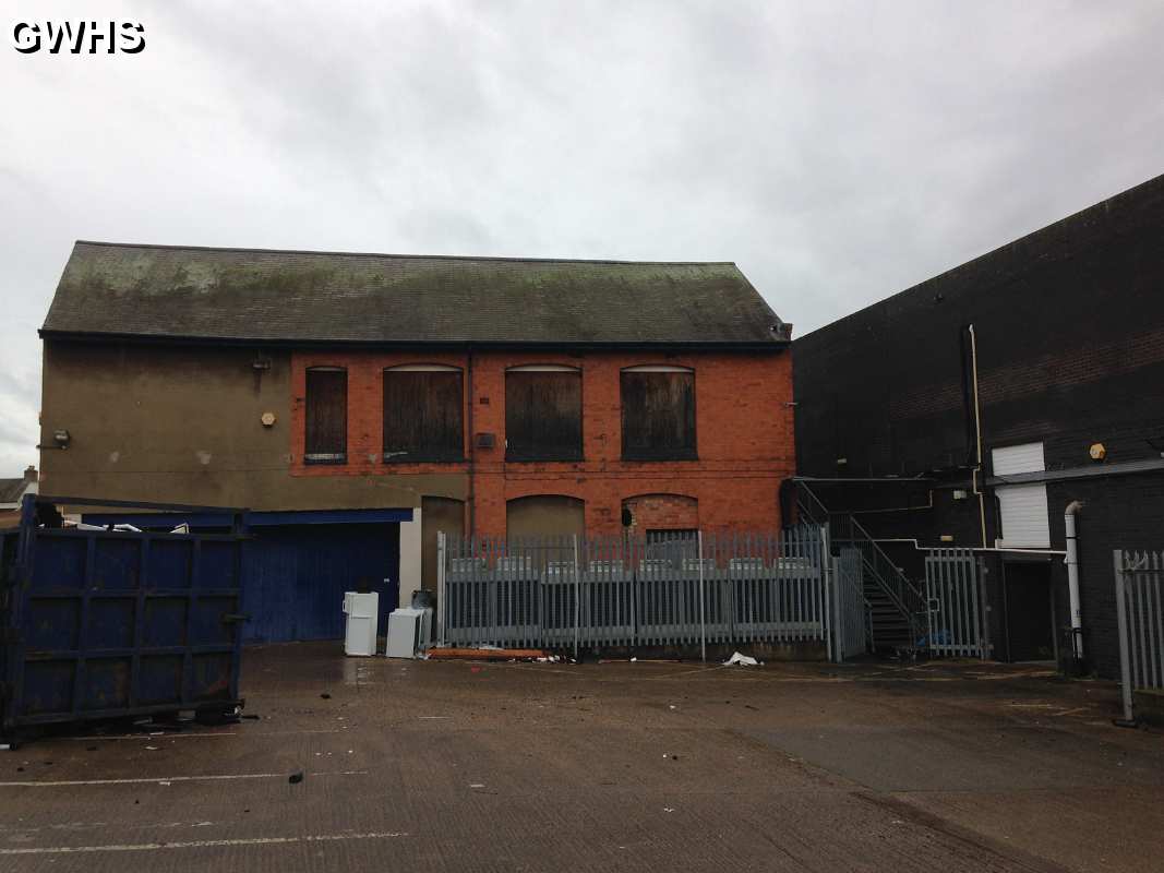 29-797 Rear view of the empty Co-operative store Bell Street 31st Jan 2016