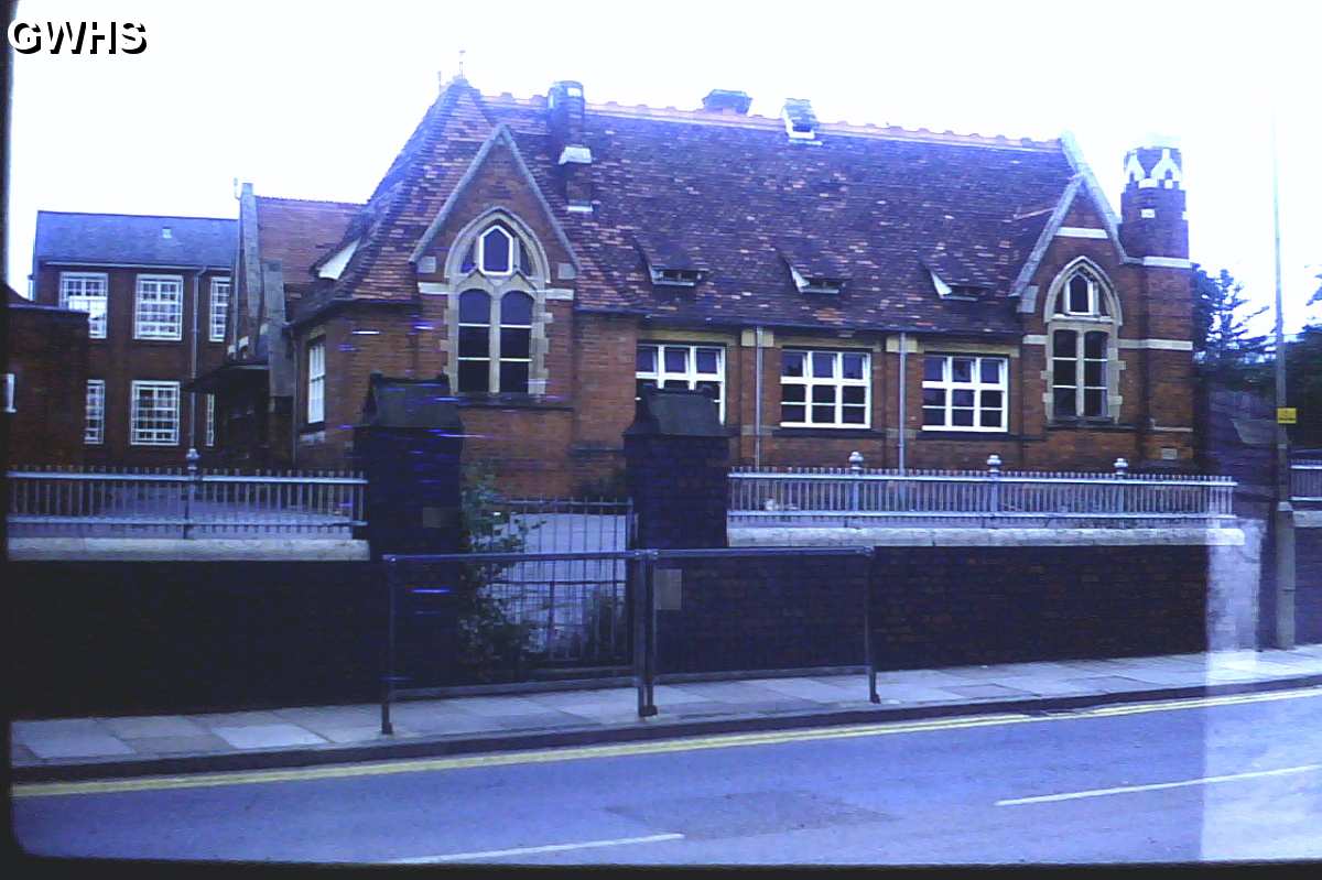 30-031 Bell Street Infants School Wigston Magna September 1978