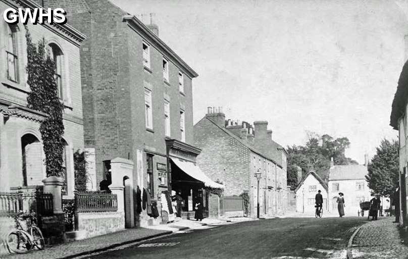 31-160a Bell Street Wigston Magna with Shipps on the left circa 1910