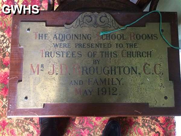 33-676 School Rooms  plaque 1912 presented by J D Broughton Wigston Magna