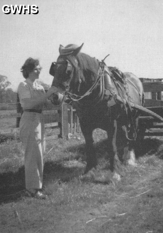 22-340 Jean Lucas with Betsy about 1952 Wigston Magna 
