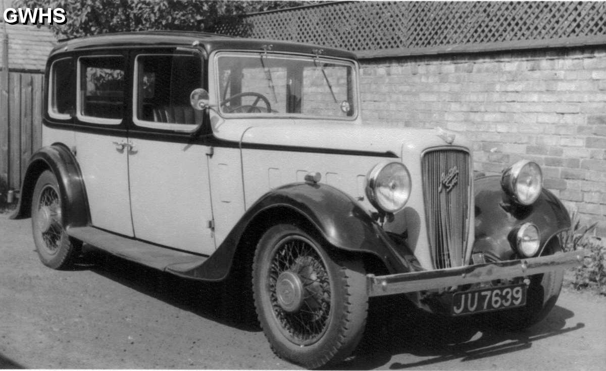 22-329 Wedding Car operated by Percy George Forryan Wigston Magna