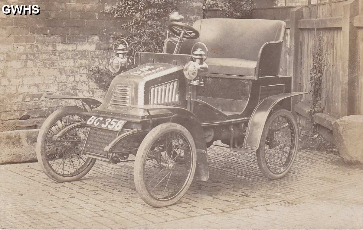 30-226 Dr Barnley's motor car Bushloe End Wigston Magna 