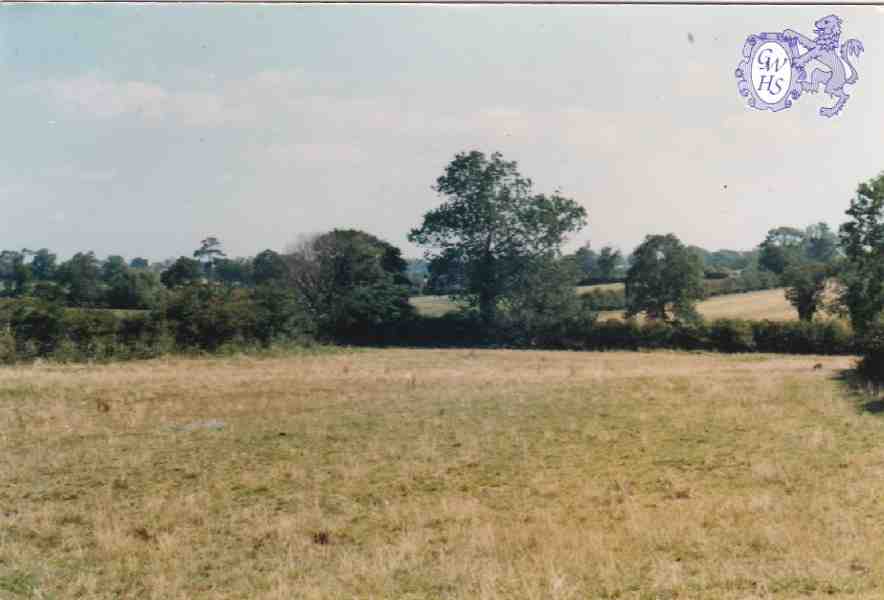 29-636 Welford Road Wigston Magna 1982 looking over Will Forryan's land which became Wigston Harcourt panoramic c