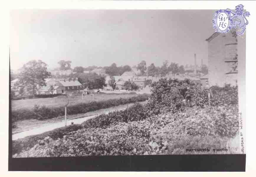 8-304 Top of Gilliver Hill Welford Road Wigston Magna 1910 - House in centre is near Prims Chapel