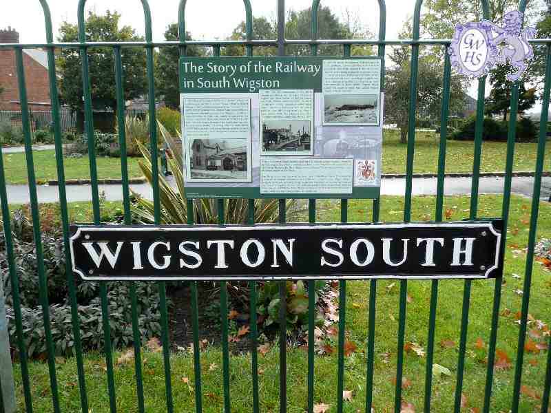 28-003 Display Board - Blaby Road Park, South Wigston - 2014   (John Stevenson)